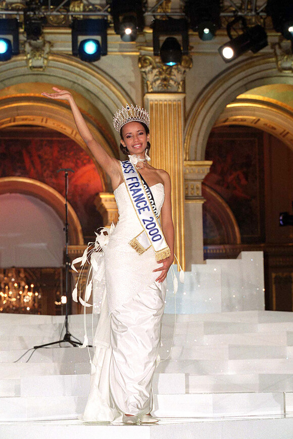 Sonia Rolland, lors de l'élection de Miss France 2000, en décembre 1999 sur TF1.
