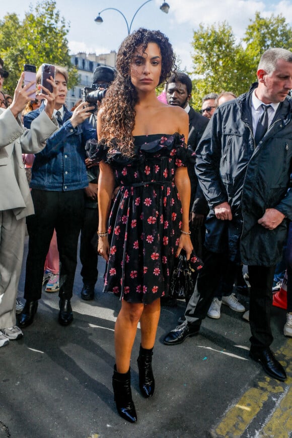 Jessica Aïdi-Verratti - Arrivées au défilé Giambattista Valli, collection femme prêt-à-porter printemps-été, lors de la Fashion Week de Paris, le 30 septembre 2022.