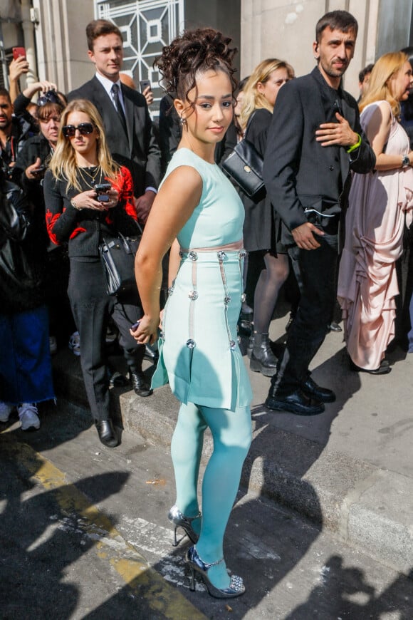 Léna Situations (Léna Mahfouf) - Arrivées au défilé Giambattista Valli, collection femme prêt-à-porter printemps-été, lors de la Fashion Week de Paris, le 30 septembre 2022.