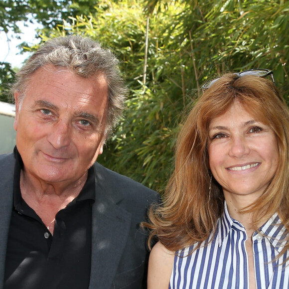 Florence Pernel et son mari Patrick Rotman - People dans le village lors de la finale du tournoi de tennis de Roland-Garros à Paris, le 7 juin 2015. 