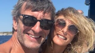Karin Viard mariée religieusement à Manuel Herrero : robe très insolite et baiser passionné à l'église