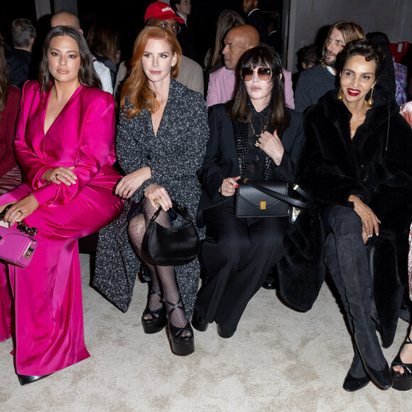 Joan Smalls, Ashley Graham, Sarah Rafferty, Isabelle Adjani, Farida Khelfa et Coco Rochas - Front Row du défilé Lanvin Collection Femme Prêt-à-porter Printemps/Eté 2023 lors de la Fashion Week de Paris (PFW), France, le 3 octobre 2022. © Olivier Borde/Bestimage 