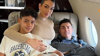 Cristiano Ronaldo entouré de ses 5 enfants : la petite Bella Esmeralda toute mignonne avec Georgina