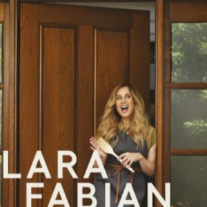 Couverture du livre "Tout" de Lara Fabian, publié le 22 septembre 2022 aux éditions Libre Expression