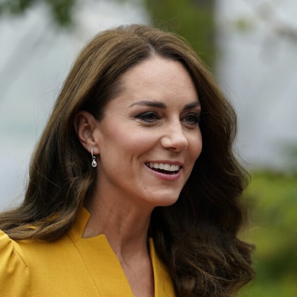 Catherine (Kate) Middleton, princesse de Galles, visite la maternité du Royal Surrey County Hospital à Guildford, le 5 octobre 2022. Sa venue a pour objectif d'en savoir plus sur le soutien holistique qu'il offre aux femmes enceintes et aux nouvelles mères pour s'assurer qu'elles reçoivent les meilleurs soins possibles tout au long et au-delà de leur grossesse. 