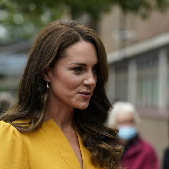 Catherine (Kate) Middleton, princesse de Galles, visite la maternité du Royal Surrey County Hospital à Guildford, le 5 octobre 2022. Sa venue a pour objectif d'en savoir plus sur le soutien holistique qu'il offre aux femmes enceintes et aux nouvelles mères pour s'assurer qu'elles reçoivent les meilleurs soins possibles tout au long et au-delà de leur grossesse. 