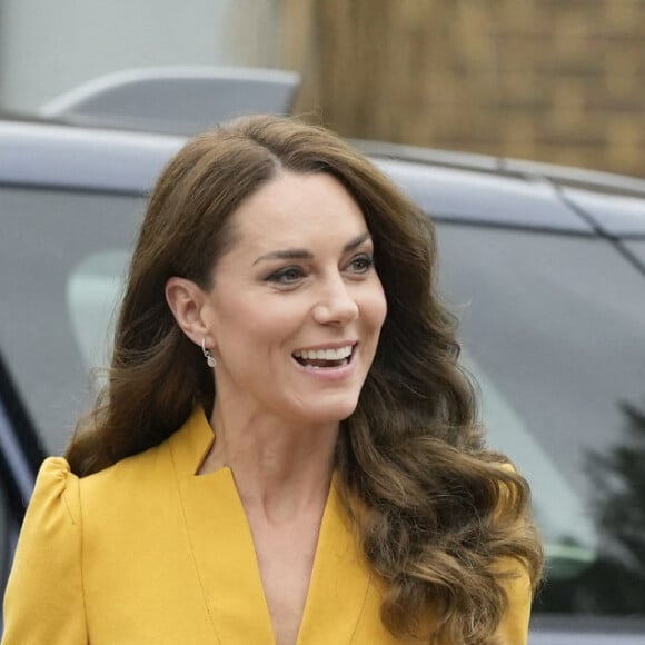 Catherine (Kate) Middleton, princesse de Galles, visite la maternité du Royal Surrey County Hospital à Guildford, le 5 octobre 2022. Sa venue a pour objectif d'en savoir plus sur le soutien holistique qu'il offre aux femmes enceintes et aux nouvelles mères pour s'assurer qu'elles reçoivent les meilleurs soins possibles tout au long et au-delà de leur grossesse. 