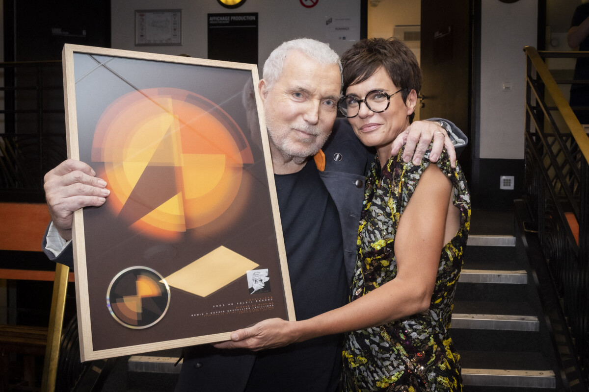 Photo : Exclusif - Bernard Lavilliers Remet Un Disque De Platine à Sa ...