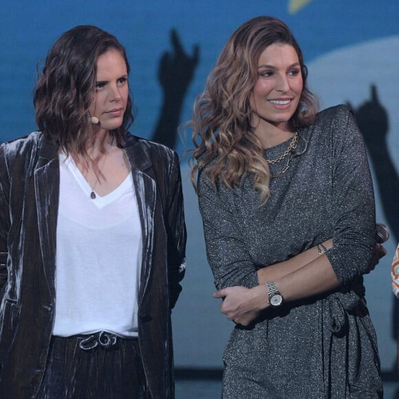 Jérémy Frérot, Laure Manaudou, Laury Thilleman - Surprises - Enregistrement de l'émission "La Chanson secrète 11" à Paris, diffusée le 24 juin sur TF1. © Cyril Moreau / Bestimage 