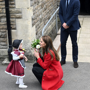 Le prince William, prince de Galles, et Catherine (Kate) Middleton, princesse de Galles, lors de leur visite à l'église St Thomas à Swansea, Royaume Uni, le 27 septembre 2022.