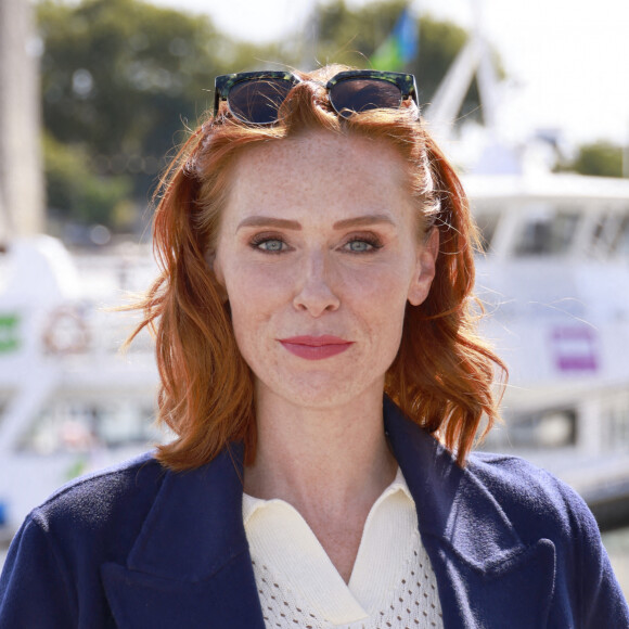 Audrey Fleurot au photocall de "Esprit d'hiver" lors de la 24e édition du Festival de la Fiction TV de la Rochelle, le 15 septembre 2022. © Christophe Aubert via Bestimage