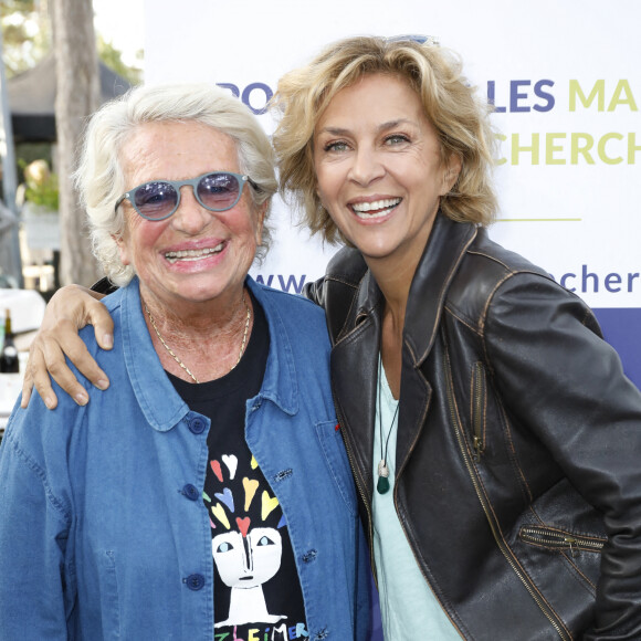 Exclusif - Véronique de Villèle, Corinne Touzet - 6ème édition du trophée de pétanque solidaire " Ne perdez pas la boule " au Boulodrome de la Boule Saint James, route de la Muette à Neuilly. © Marc Ausset-Lacroix / Bestimage 