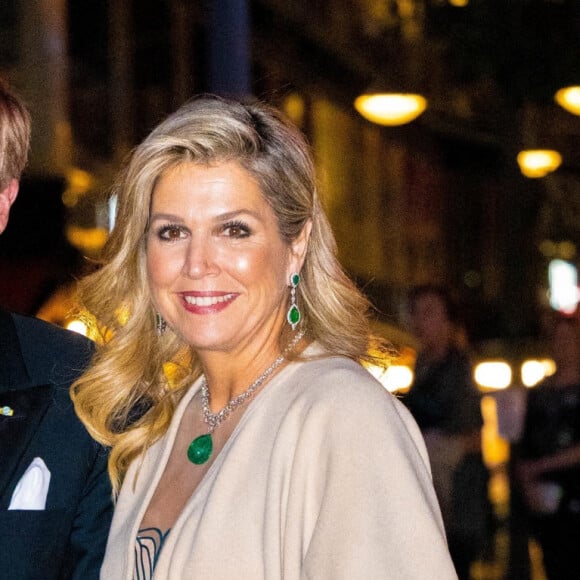 Le roi Willem-Alexander et la reine Maxima des Pays-Bas lors d'une soirée de concert offerte au roi et à la reine de Suède à Stockholm, à l'occasion du voyage officiel du couple royal des Pays-Bas en Suède. Le 12 octobre 2022