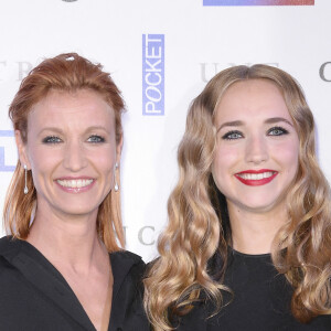 Alexandra Lamy et sa fille Chloé Jouannet - Avant-première du film "Une chance de trop" au cinéma Gaumont Marignan à Paris, le 24 juin 2015. 