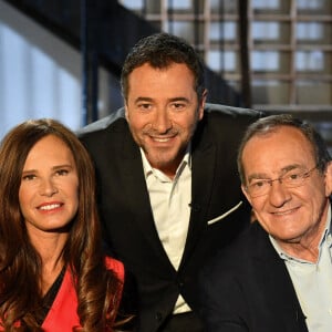 Bernard Montiel, Jean-Pierre Pernaut et sa femme Nathalie Marquay lors de l'enregistrement de l'émission "Animaux Stars" le 23 novembre 2021. © Veeren/Bestimage.