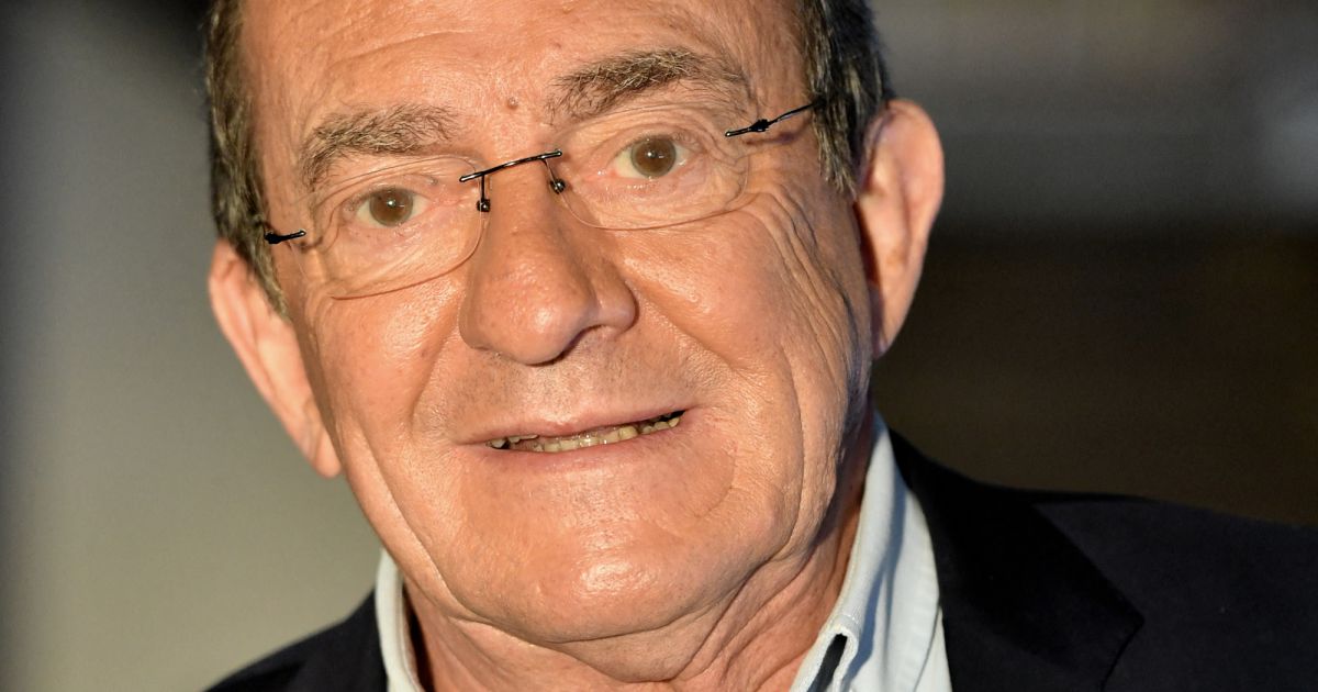 Quel Est L Age De Jean Pierre Pernaut Jean-Pierre Pernaut lors de l'enregistrement de l'émission Animaux