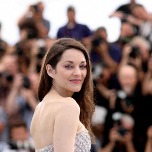 Marion Cotillard au photocall de "Brother And Sister (frère et soeur)" lors du 75ème Festival International du Film de Cannes, le 21 mai 2022. © Dominique Jacovides/Bestimage 
