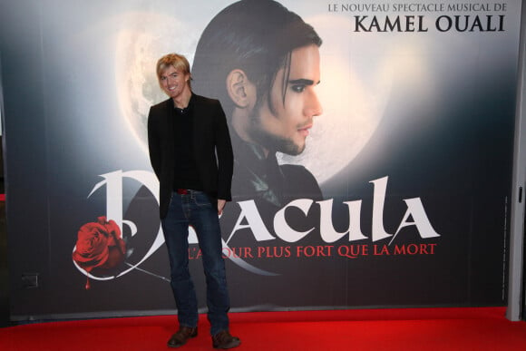 Exclusif - Thierry Amiel - Arrivée de people à la comédie musicale "Dracula" au palais des sports de Paris le 13 octobre 2011