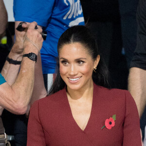 Meghan Markle, duchesse de Sussex, enceinte, assiste à la cérémonie de clôture des Invictus Games 2018 à Sydney, le 27 octobre 2018. 