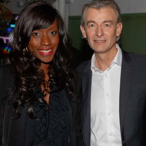 Gilles Verdez (chroniqueur TPMP, ancien rédacteur en chef du Parisien) et sa compagne Fatou Schotter - Soirée de la 2ème édition "Les étoiles du Parisien" à la Bellevilloise à Paris le 15 décembre 2014.