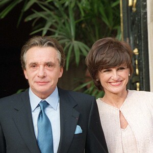 Mariage de Michel Sardou et Anne-Marie Périer à Paris.