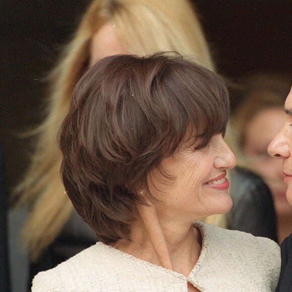 Mariage de Michel Sardou et Anne-Marie Périer à Paris.