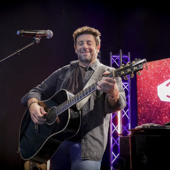 Patrick Bruel - P.Bruel en showcase privé à l'occasion du 3ème anniversaire de la chaîne Olympia TV dans la Salle de billard de l'Olympia à Paris. Le 27 octobre 2022 © Jack Tribeca / Bestimage.