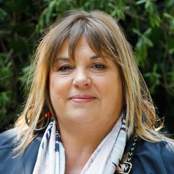 Michèle Bernier - Arrivées de l'émission "Vivement Dimanche" au studio Gabriel à Paris, France, le 03 mai 2022. © Christophe Clovis / Bestimage.