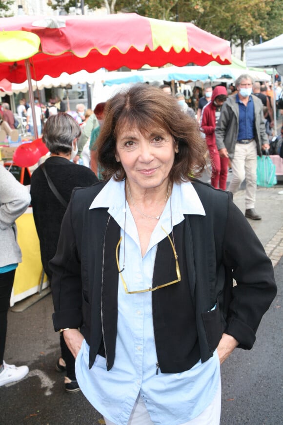 Stéphanie Fugain lors du 32e salon du livre de Cosne-Cours-sur-Loire le 19 septembre 2020.
