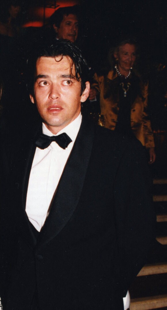 Eric Adjani lors du lancement du parfum Lancome Poème en 1995