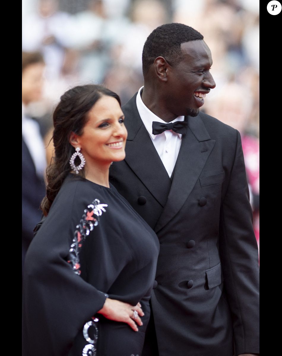 Omar Sy et sa femme Hélène - Montée des marches du film " Top Gun : Maverick " lors du 75ème Festival International du Film de Cannes. Le 18 mai 2022 © Cyril Moreau / Bestimage