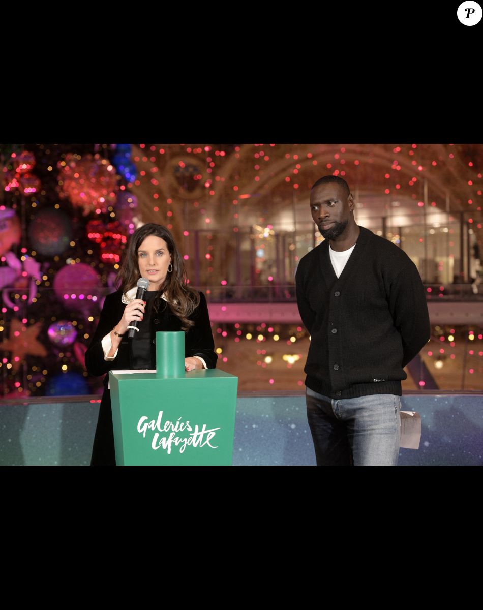 Omar Sy et sa femme Hélène - Lancement de "1,2,3... Noël" lors de l'inauguration des vitrines et du sapin de Noël 2021 des Galeries Lafayette Haussmann 2021 à Paris. Le 17 novembre 2021