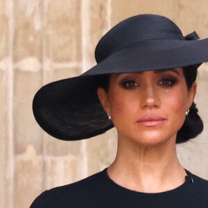 Meghan Markle, duchesse de Sussex - Sorties du service funéraire à l'Abbaye de Westminster pour les funérailles d'Etat de la reine Elizabeth II d'Angleterre. Le 19 septembre 2022.