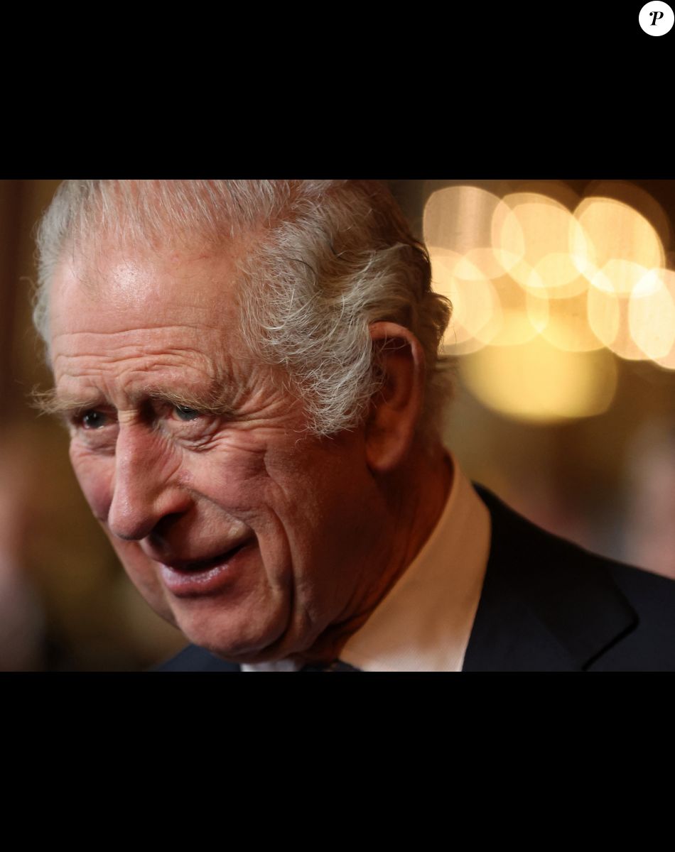 Le roi Charles III d'Angleterre, lors d'une cérémonie commémorant le 50ème anniversaire de la réinstallation des Asiatiques britanniques d'Ouganda au Royaume-Uni à Londres, le 2 novembre 2022.