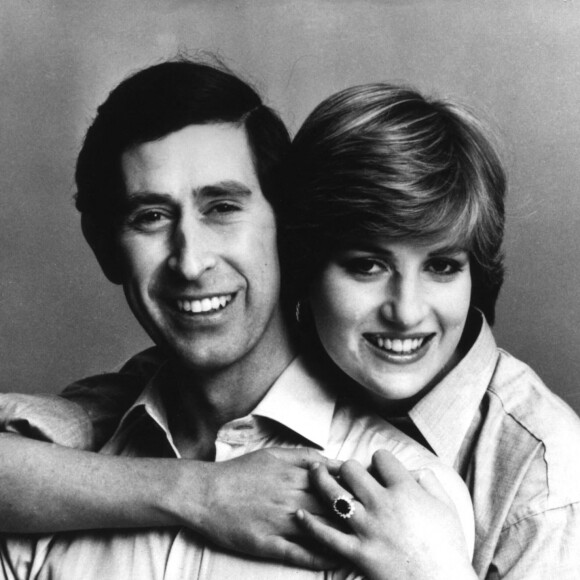 Le prince Charles, prince de Galles devenu le roi Charles III d'Angleterre et sa femme Lady Diana en 1981.