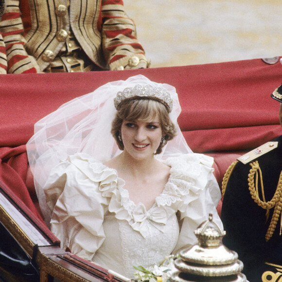 Le prince Charles, prince de Galles devenu le roi Charles III d'Angleterre et sa femme Lady Diana le 29 juillet 1981.