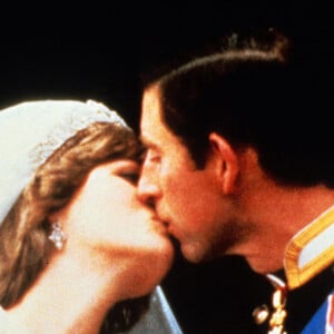 Le prince Charles, prince de Galles devenu le roi Charles III d'Angleterre et sa femme Lady Diana le 29 juillet 1981.