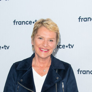 Élise Lucet lors du photocall dans le cadre de la conférence de presse de France Télévisions au Pavillon Gabriel à Paris, France, le 24 août 2021. © Pierre Perusseau/Bestimage 