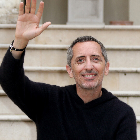 Le comédien Gad Elmaleh participe à la 31ème édition du festival du film de Sarlat avec le film en compétition "Reste un peu", à Sarlat-la-Caneda, France, le 8 novembre 2022. © Patrick Bernard/Bestimage 