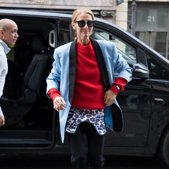 Celine Dion fait un passage à la boutique Repetto à Paris le 31 janvier 2019. 