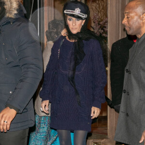 Céline Dion quitte l'hôtel Plaza Athénée après avoir tourné une publicité pour l'Oréal à Paris le 29 janier 2019. 