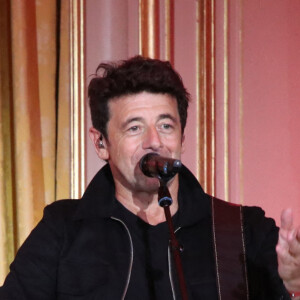 Concert privé de Patrick Bruel durant le 35ème Dîner de Gala "Vaincre le cancer" au profit de la lutte contre les cancers au Cercle de l'Union Interalliée à Paris, France, le 29 Octobre 2022. © Bertrand Rindoff / Bestimage.