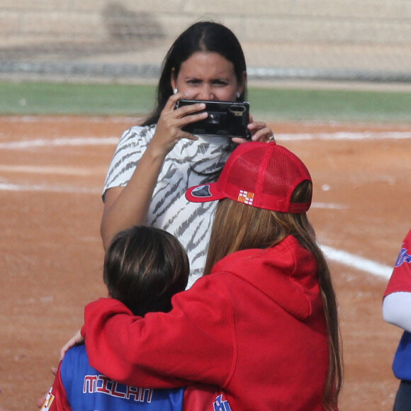 Shakira assiste à un match de baseball de son fils Milan avant leur départ pour Miami où elle doit s'installer avec ses enfants. Barcelone le 12 novembre 2022.