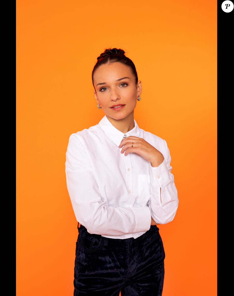 Photo officielle d'Enola, candidate de la "Star Academy 2022", sur TF1