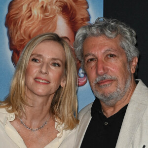 Léa Drucker et Alain Chabat - Avant-première du film "Incroyable mais vrai" à l'UGC Ciné Cité Les Halles à Paris le 13 juin 2022.