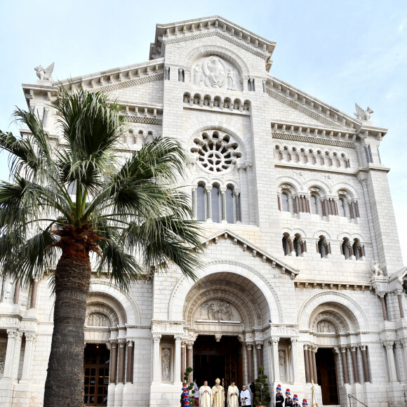 Mgr Dominique-Marie David archevêque de Monaco - Arrivées à La cathédrale Notre-Dame-Immaculée de Monaco pour la messe lors de la Fête Nationale de la principauté de Monaco le 19 novembre 2022. © Dominique Jacovides / Bruno Bebert / Bestimage 