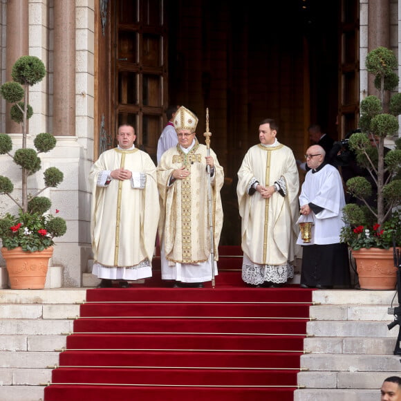 Mgr Dominique-Marie David archevêque de Monaco - Arrivées à La cathédrale Notre-Dame-Immaculée de Monaco pour la messe lors de la Fête Nationale de la principauté de Monaco le 19 novembre 2022. © Dominique Jacovides / Bruno Bebert / Bestimage 