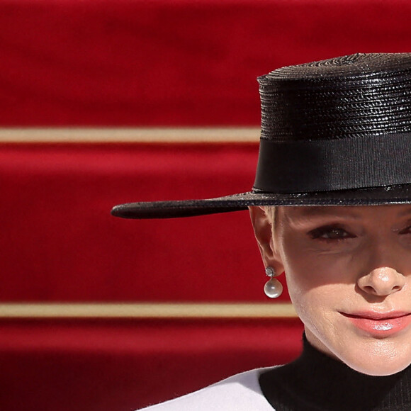 La princesse Charlene de Monaco - Sorties de la cathédrale Notre-Dame-Immaculée de Monaco pour la messe lors de la Fête Nationale de la principauté de Monaco le 19 novembre 2022. © Dominique Jacovides / Bruno Bebert / Bestimage 
