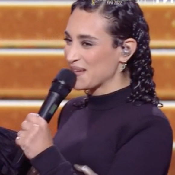 Camélia Jordana lors de la demi-finale de la "Star Academy" pour chanter avec Tiana - TF1