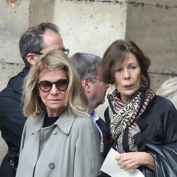 Nicole Garcia lors des obsèques de Jean Rochefort en l'église Saint-Thomas d'Aquin à Paris, le 13 octobre 2017.